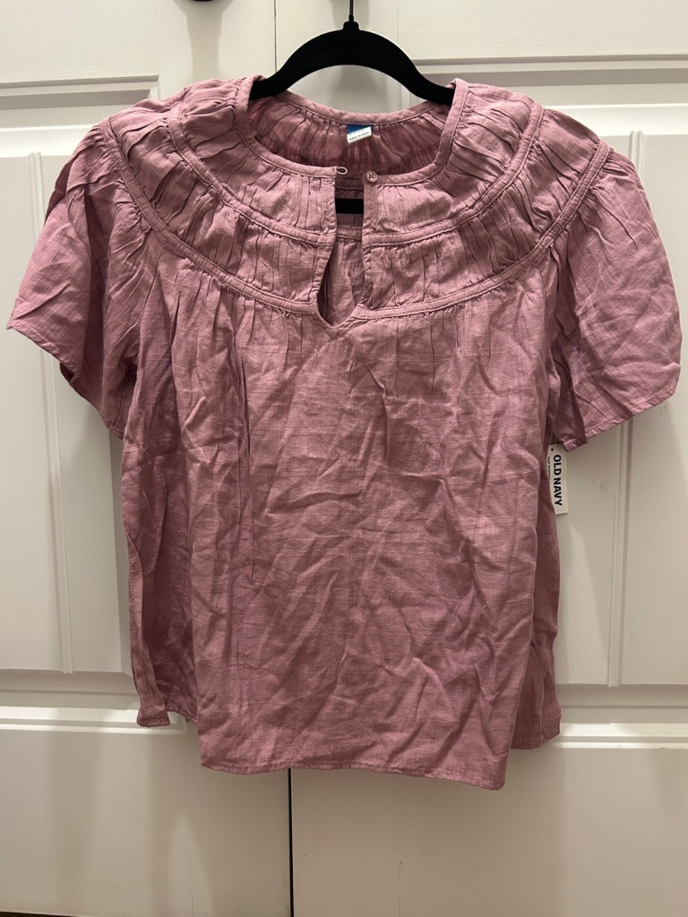 NWT Old Navy Women’s Flutter-Sleeve Dobby Top in Rose Dawn